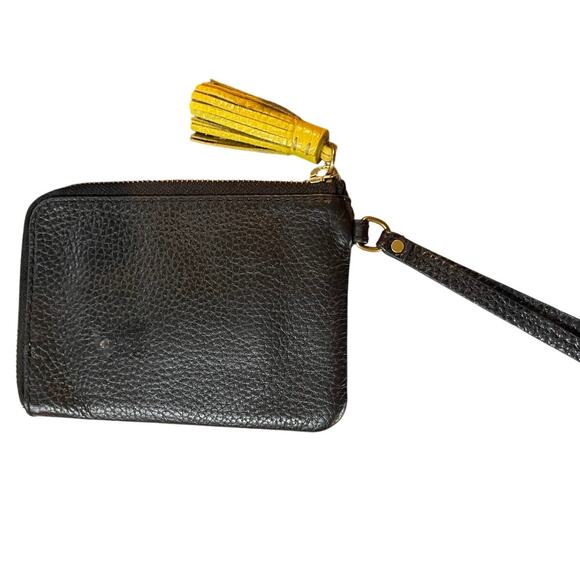 Fossil Black Leather Tara Wristlet with Yellow Tassel Wallet - Picture 2 of 5